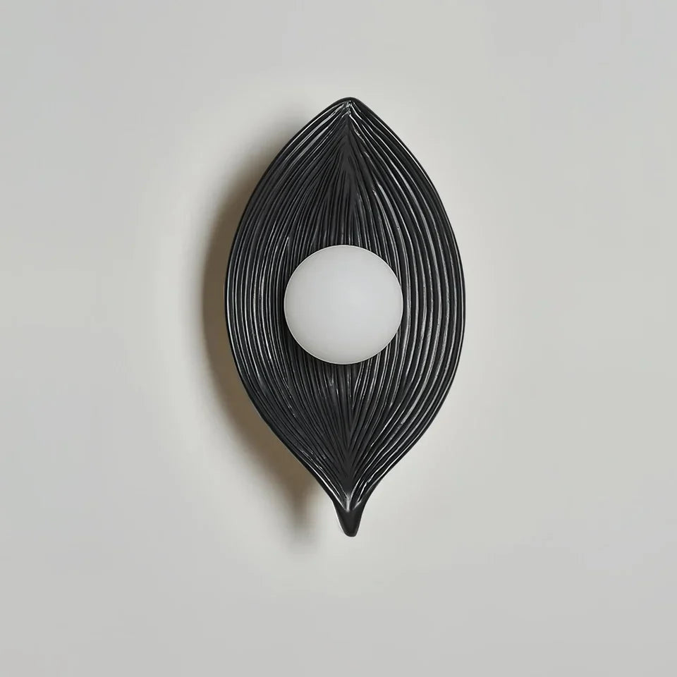 Zen Leaf Wall Lamp