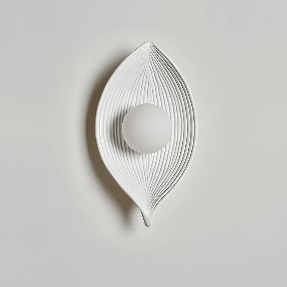 Zen Leaf Wall Lamp