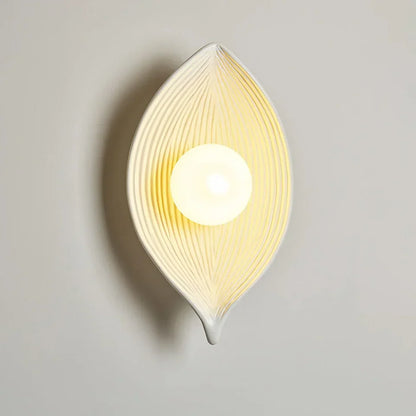 Zen Leaf Wall Lamp