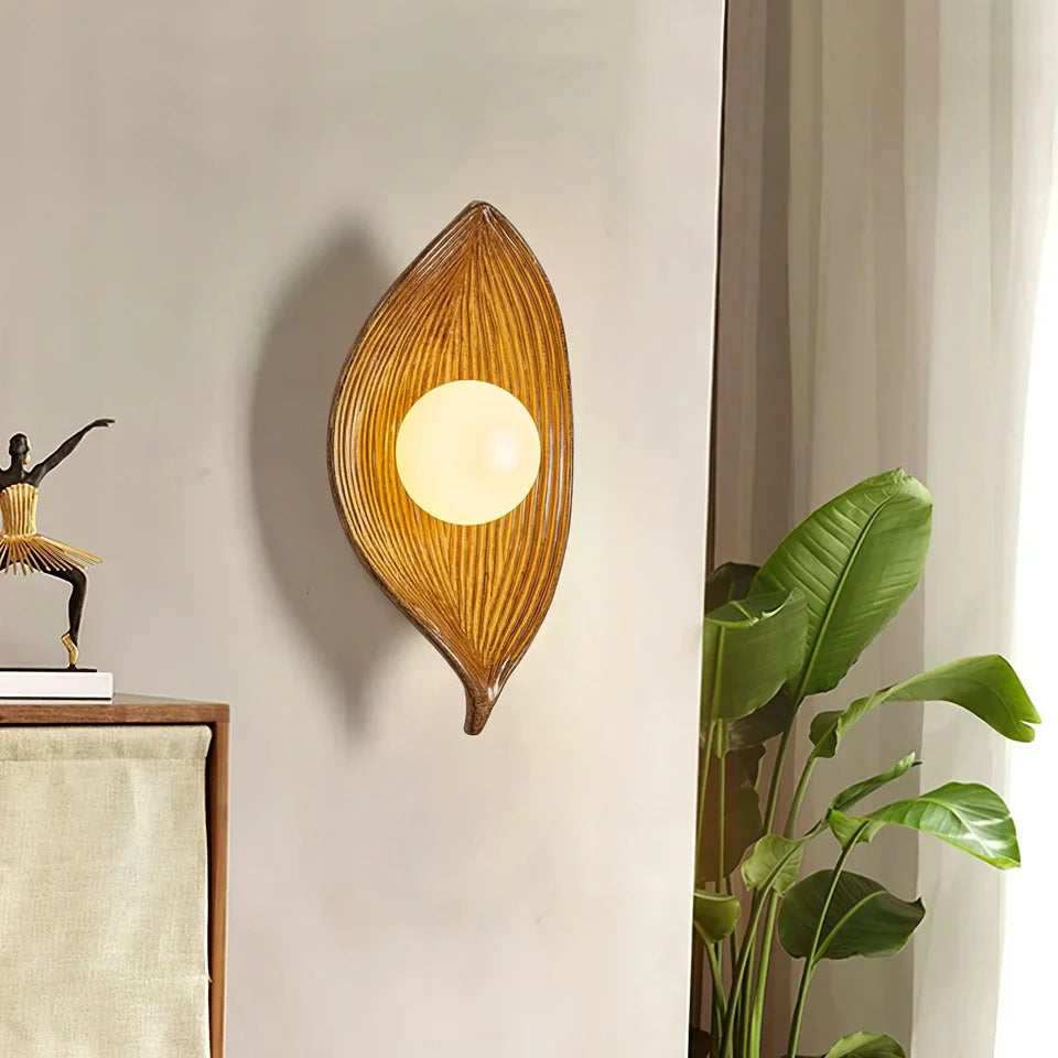 Zen Leaf Wall Lamp