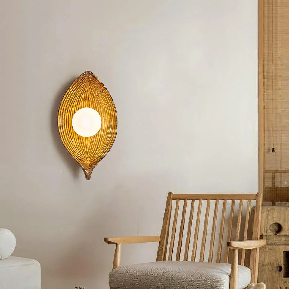 Zen Leaf Wall Lamp