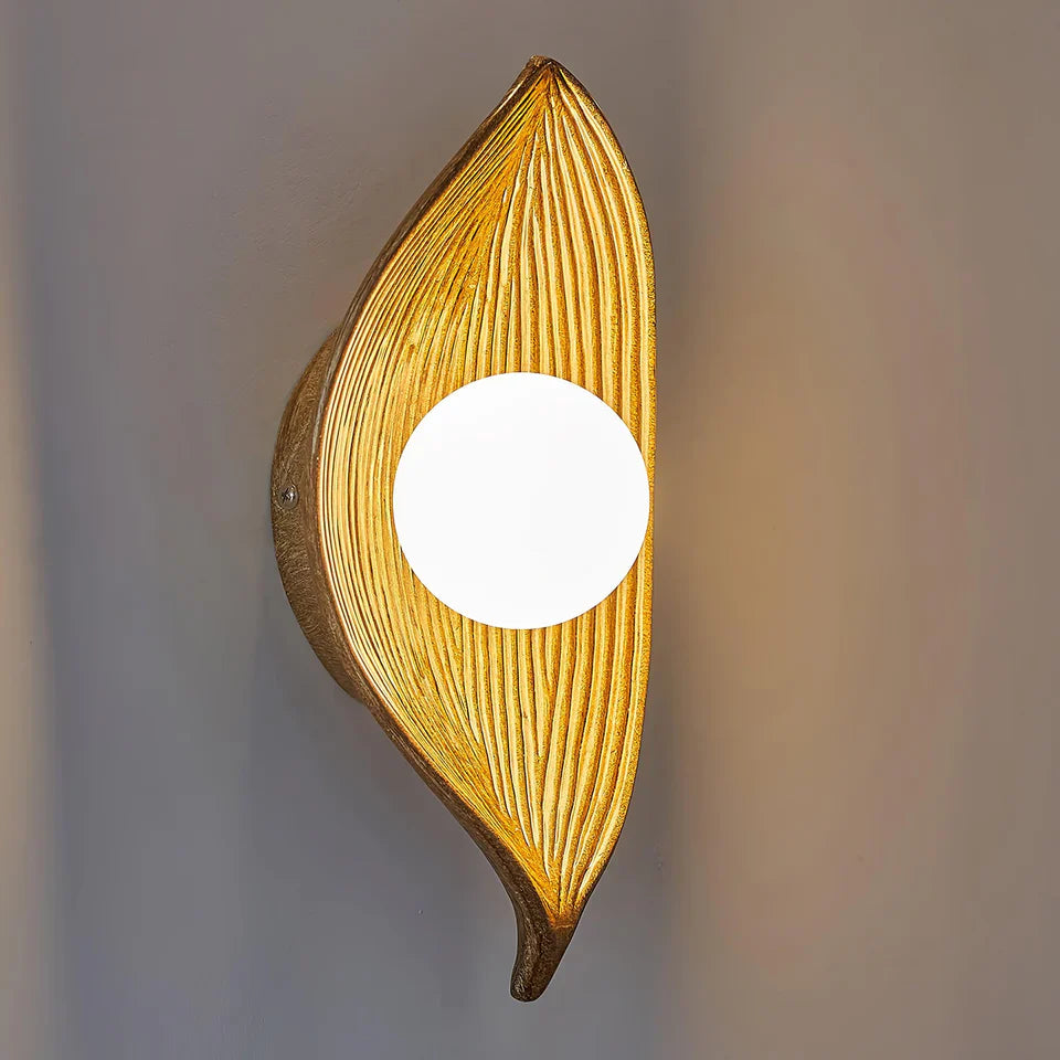 Zen Leaf Wall Lamp